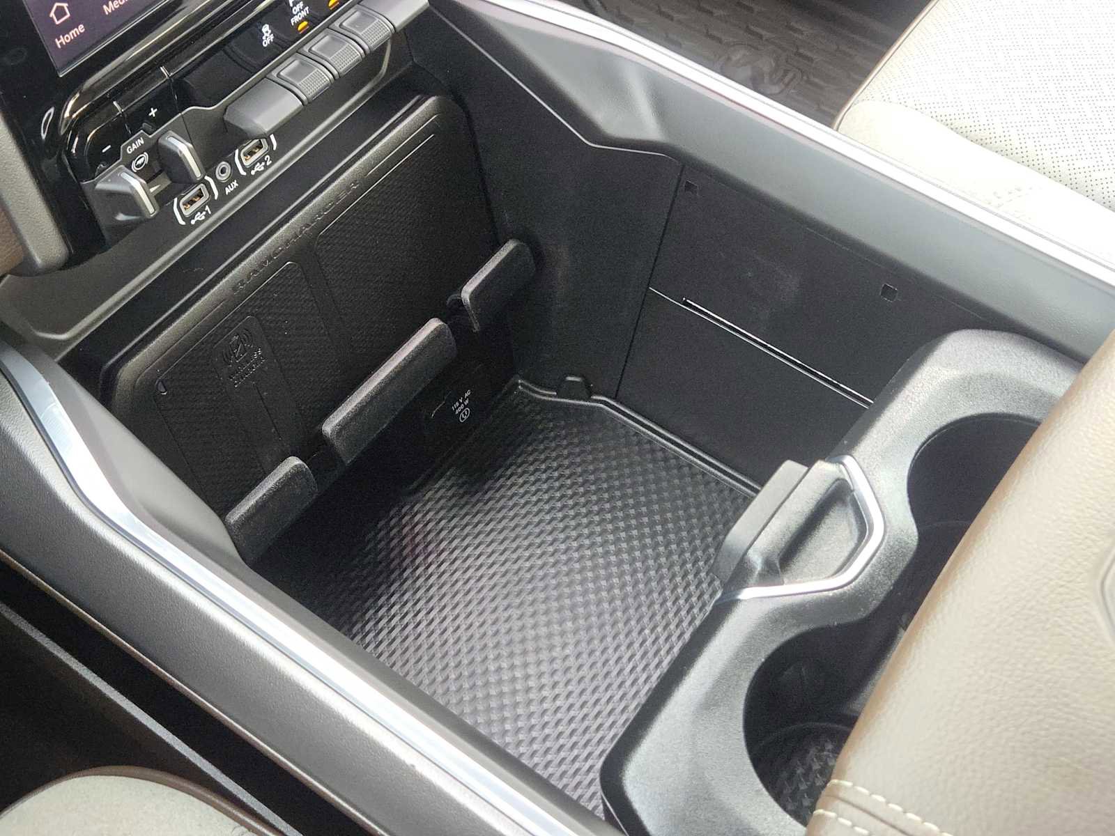 Used 2025 RAM 1500 Laramie w/ Laramie Southwest Edition image 21