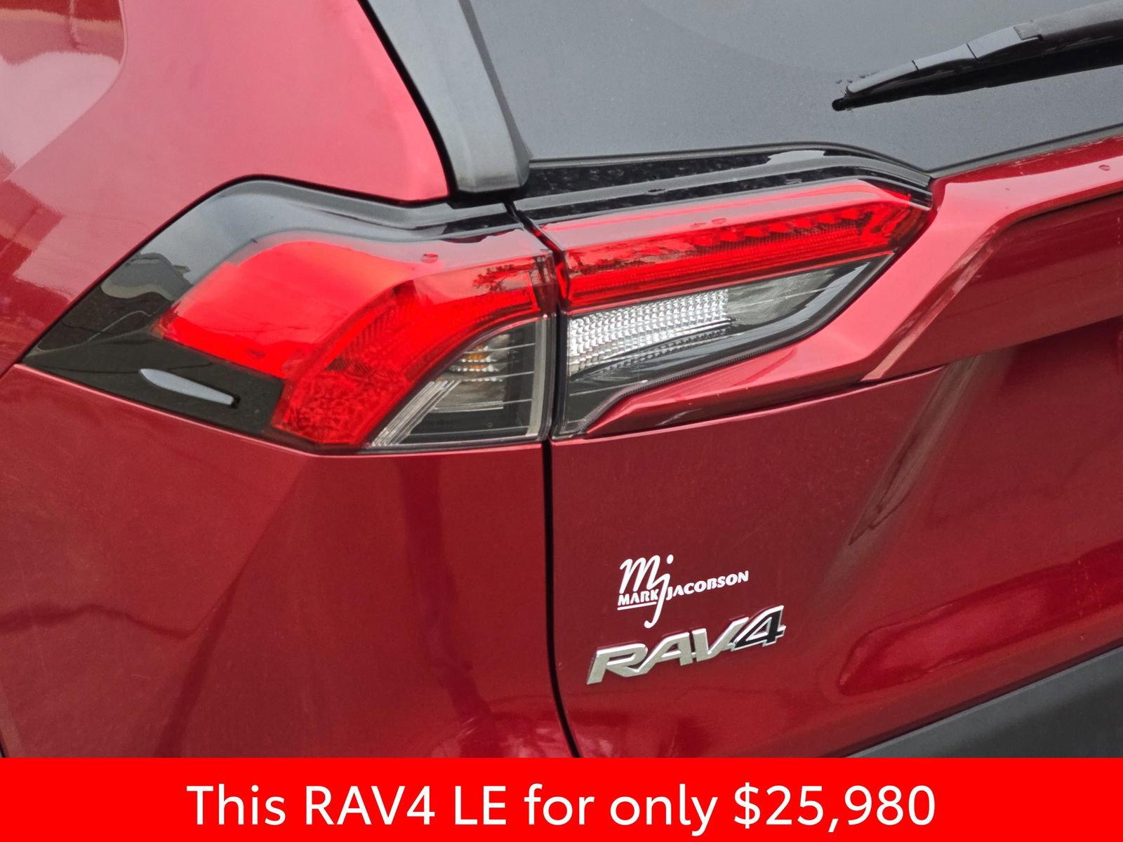 Used 2022 Toyota RAV4 LE image 40