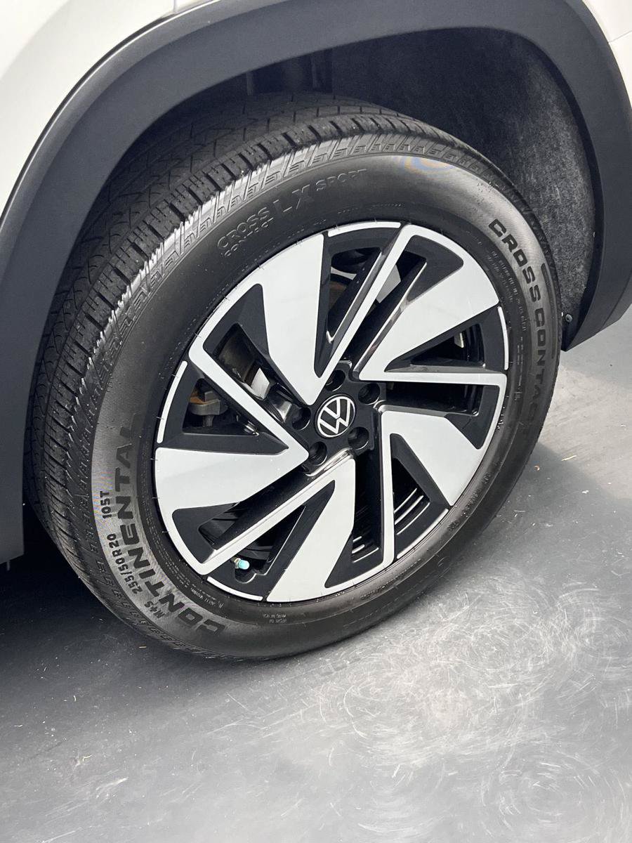 Used 2024 Volkswagen Atlas SE FWD image 38