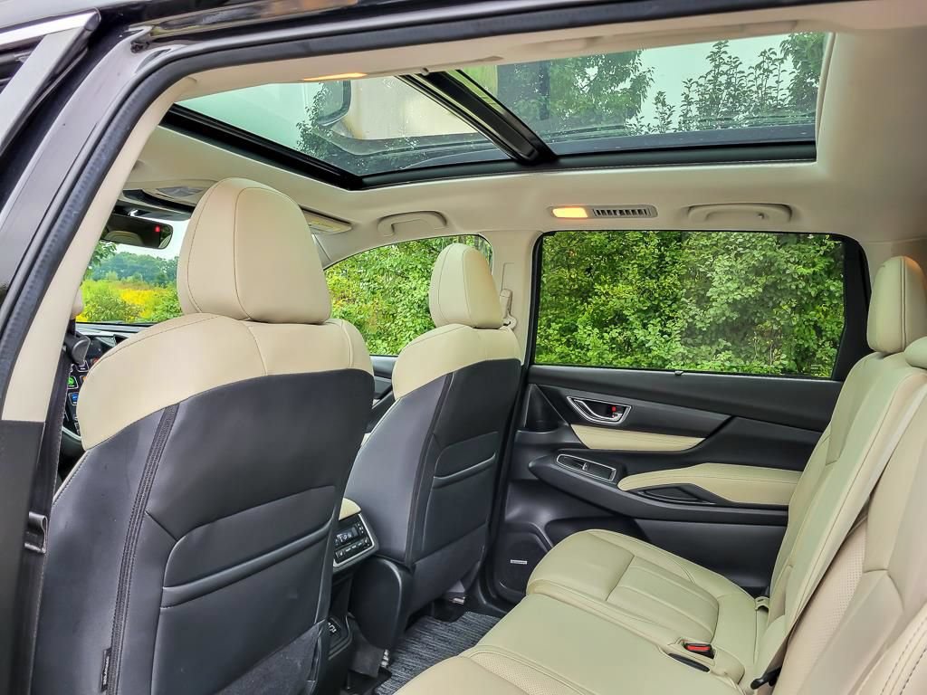 Used 2023 Subaru Ascent Limited w/ Technology Package AWD/4WD image 13