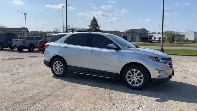 Used 2019 Chevrolet Equinox LT w/ LPO, Hit The Road Package FWD image 2