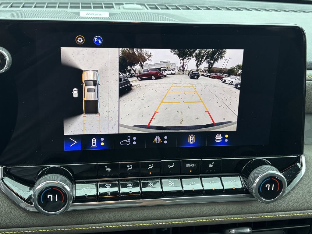 Used 2024 Chevrolet Colorado ZR2 w/ Technology Package image 15