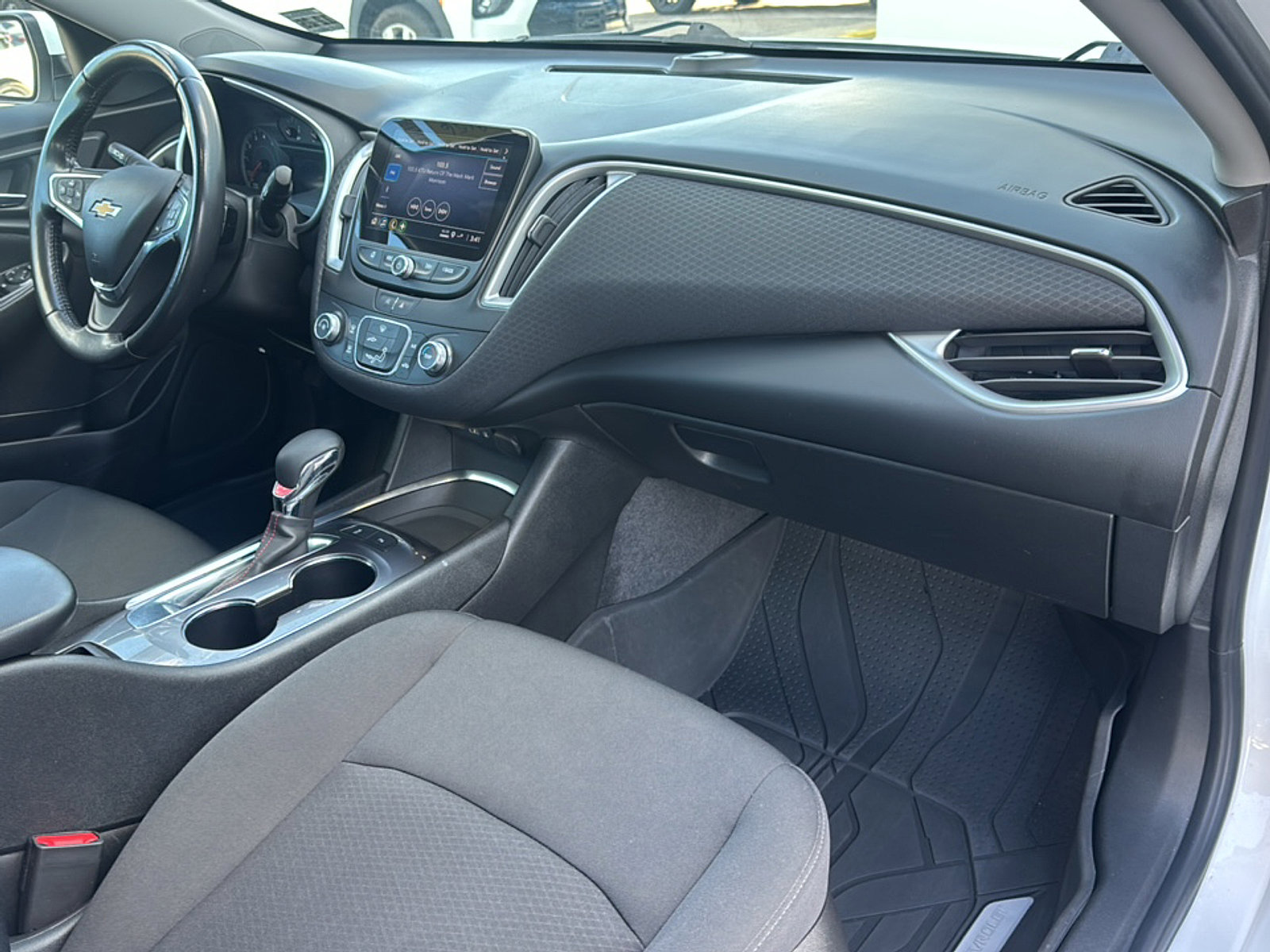 Used 2021 Chevrolet Malibu RS image 10