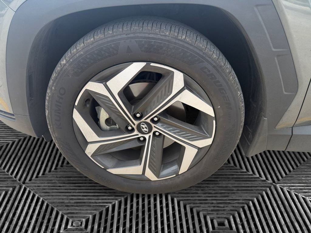 Certified 2023 Hyundai Tucson Limited w/ Winter Package FWD image 14
