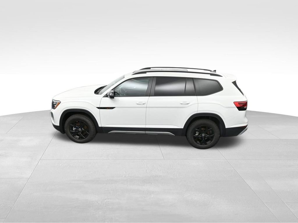 New 2025 Volkswagen Atlas Peak Edition SE image 29
