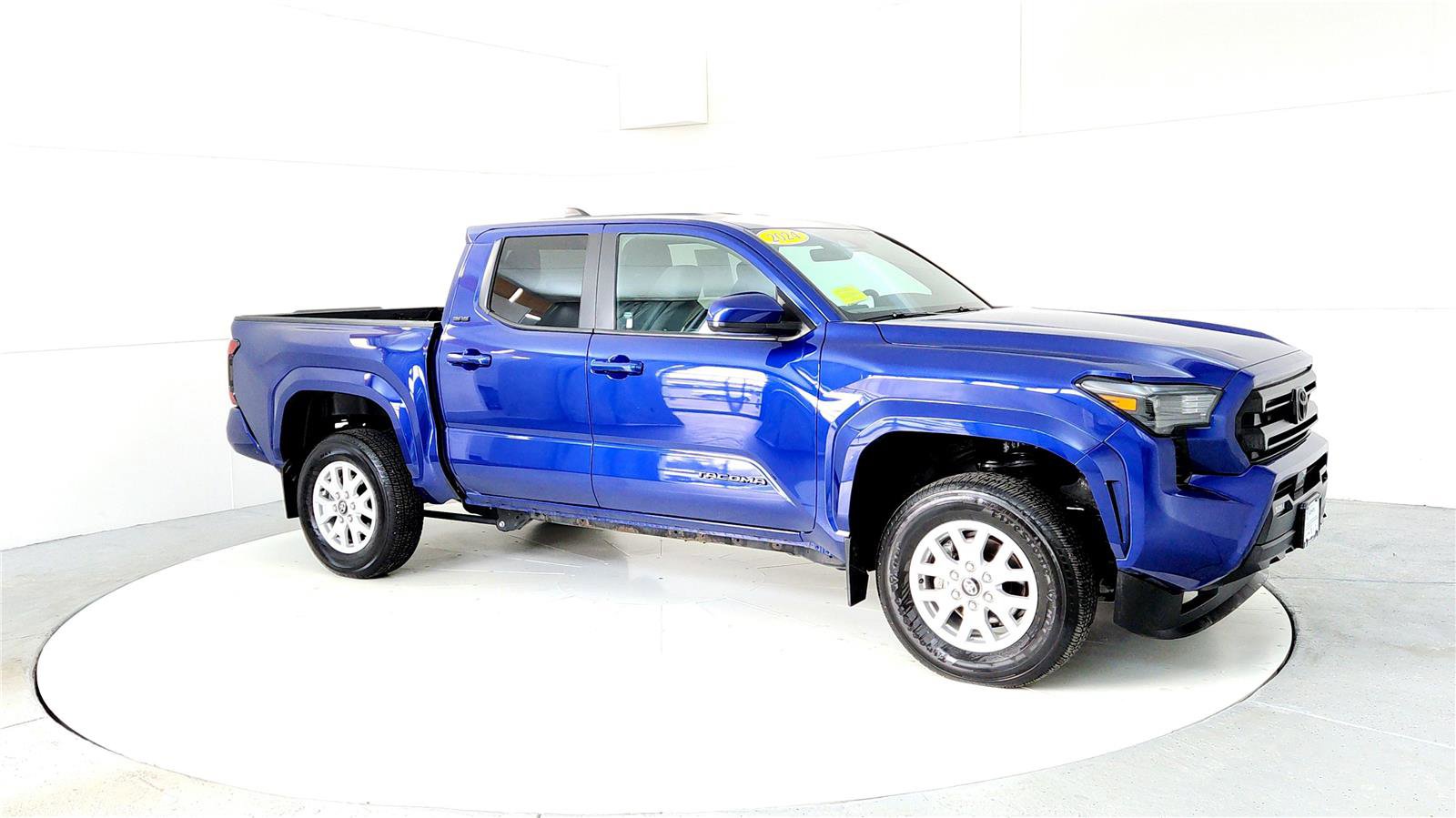 Certified 2024 Toyota Tacoma SR5 image 7