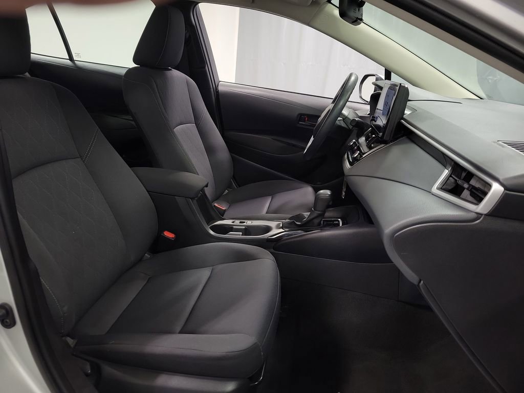 Used 2025 Toyota Corolla LE FWD image 24