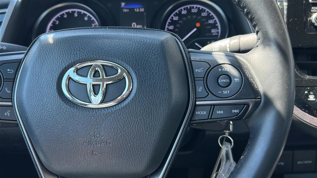 Used 2024 Toyota Camry SE FWD image 15