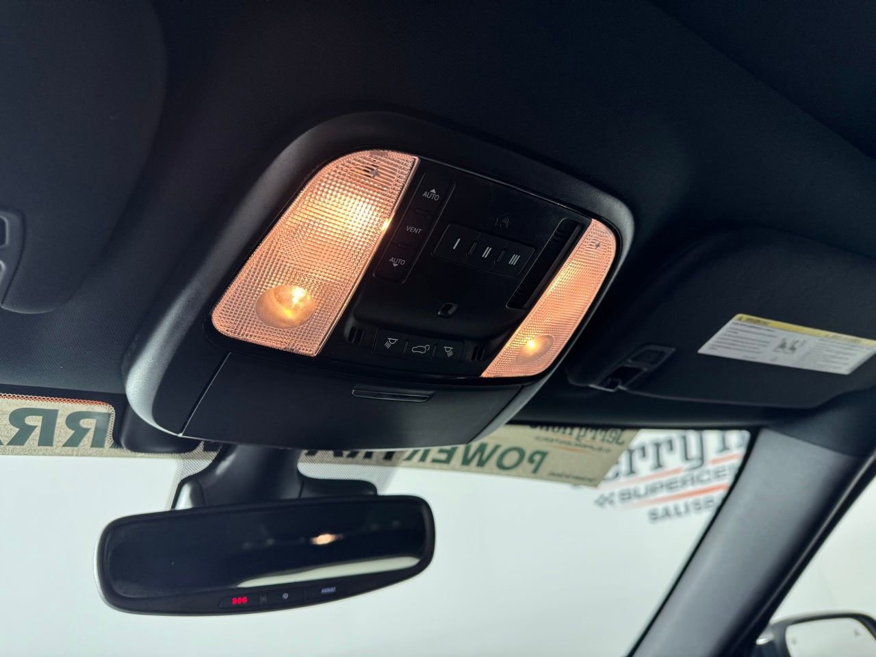 Used 2025 Dodge Durango GT image 23