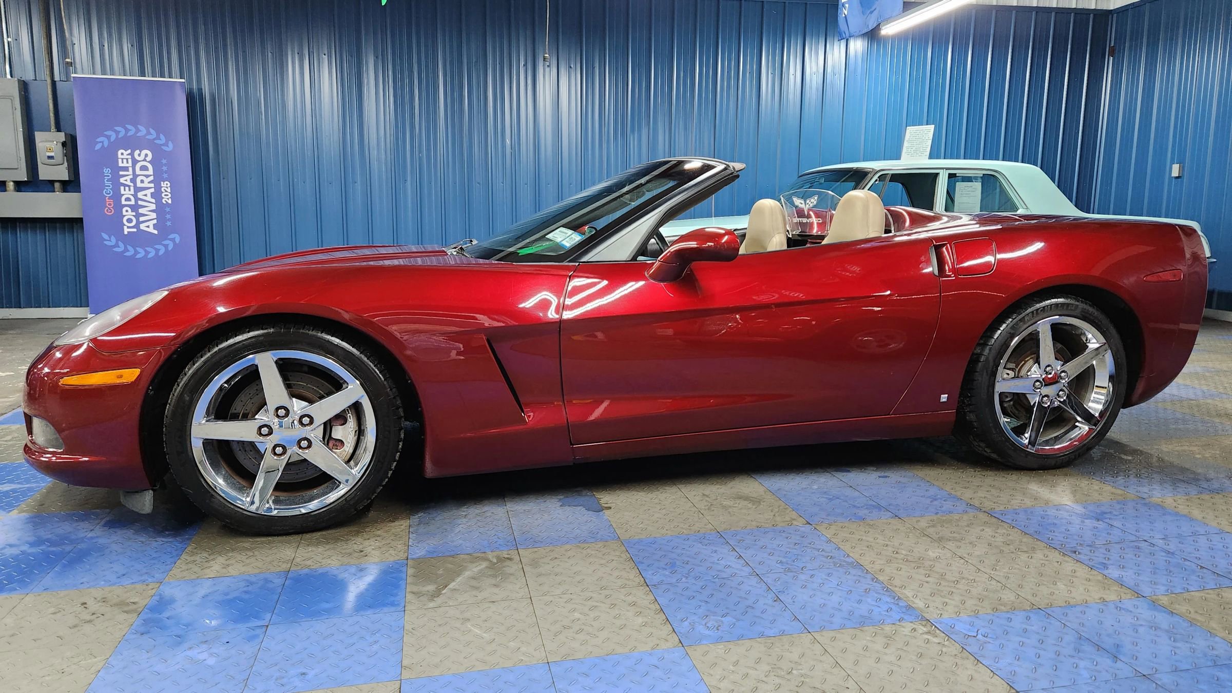 Used 2007 Chevrolet Corvette Convertible w/ Preferred Equipment Group image 2