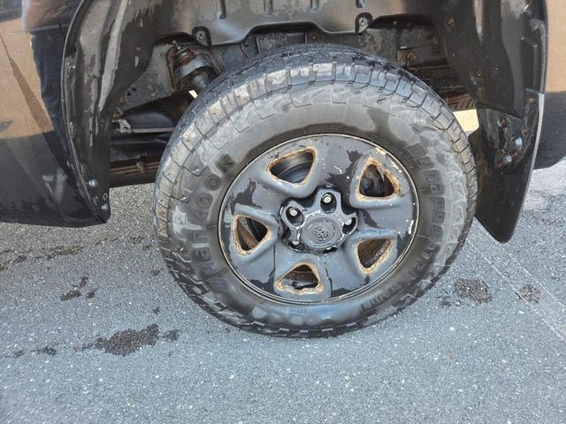 Used 2016 Toyota Tundra SR5 w/ SR5 Upgrade Package AWD/4WD image 26