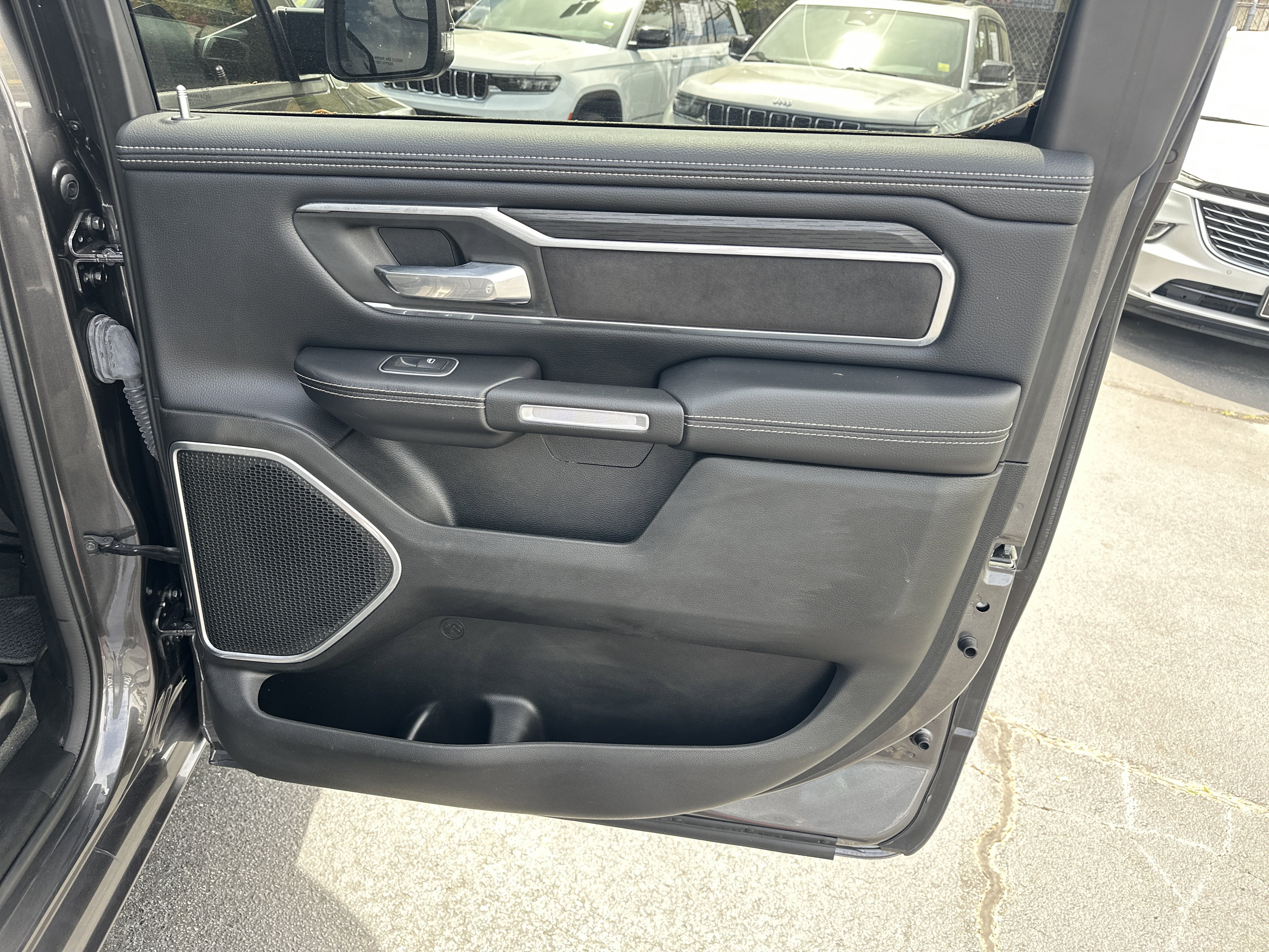 Used 2023 RAM 1500 Laramie AWD/4WD image 20