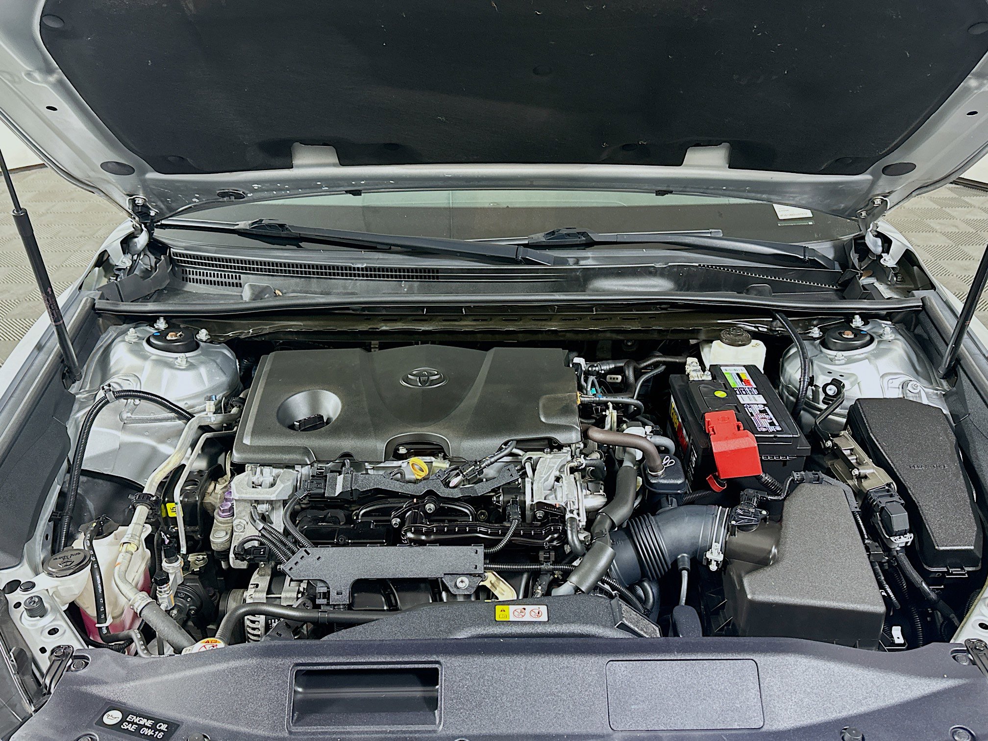 Used 2020 Toyota Camry SE FWD image 33