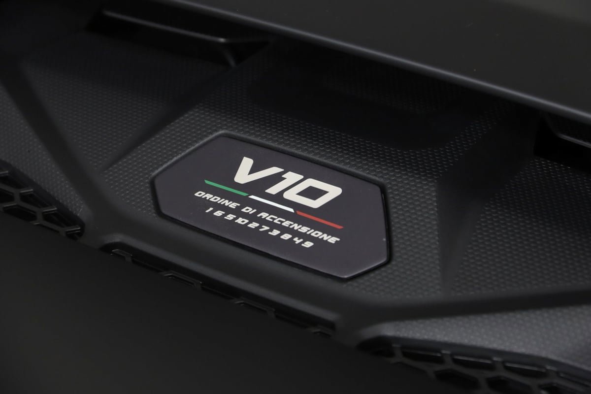 Used 2024 Lamborghini Huracan Sterrato image 85