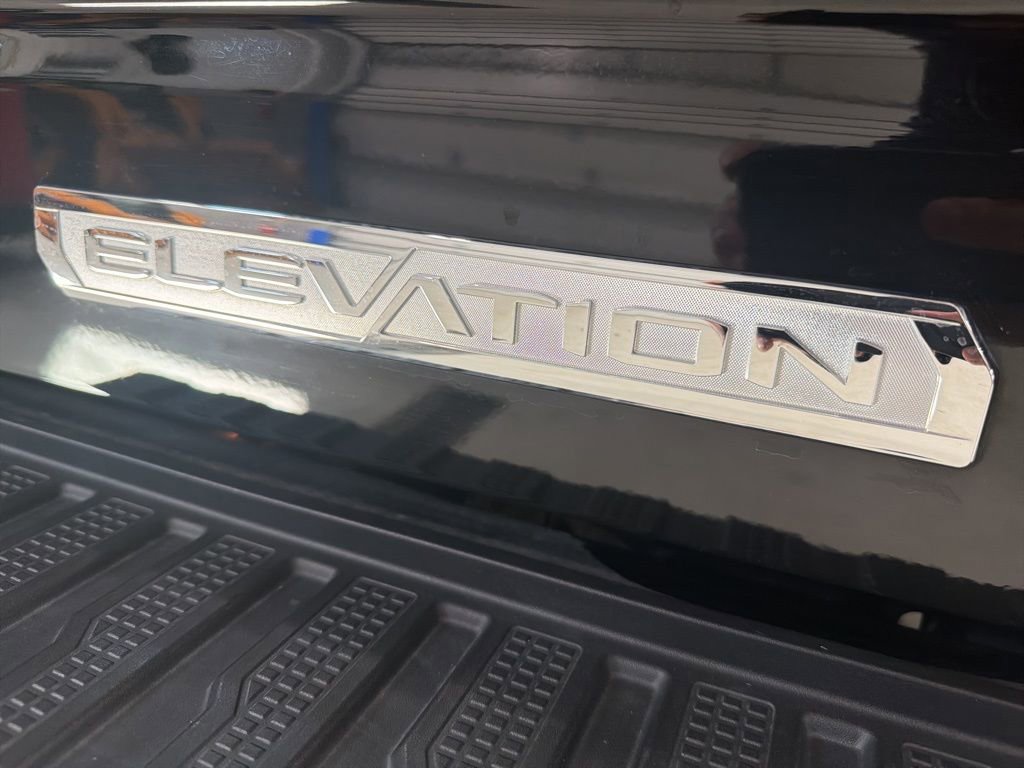 Used 2022 GMC Sierra 1500 Elevation w/ Elevation Premium Package AWD/4WD image 11