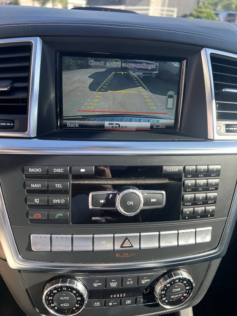 Used 2013 Mercedes-Benz GL 550 4MATIC image 24
