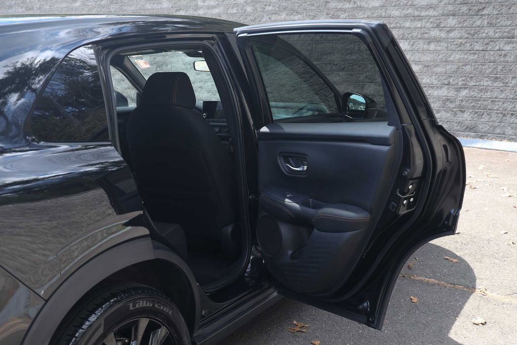 Used 2025 Honda HR-V Sport image 17