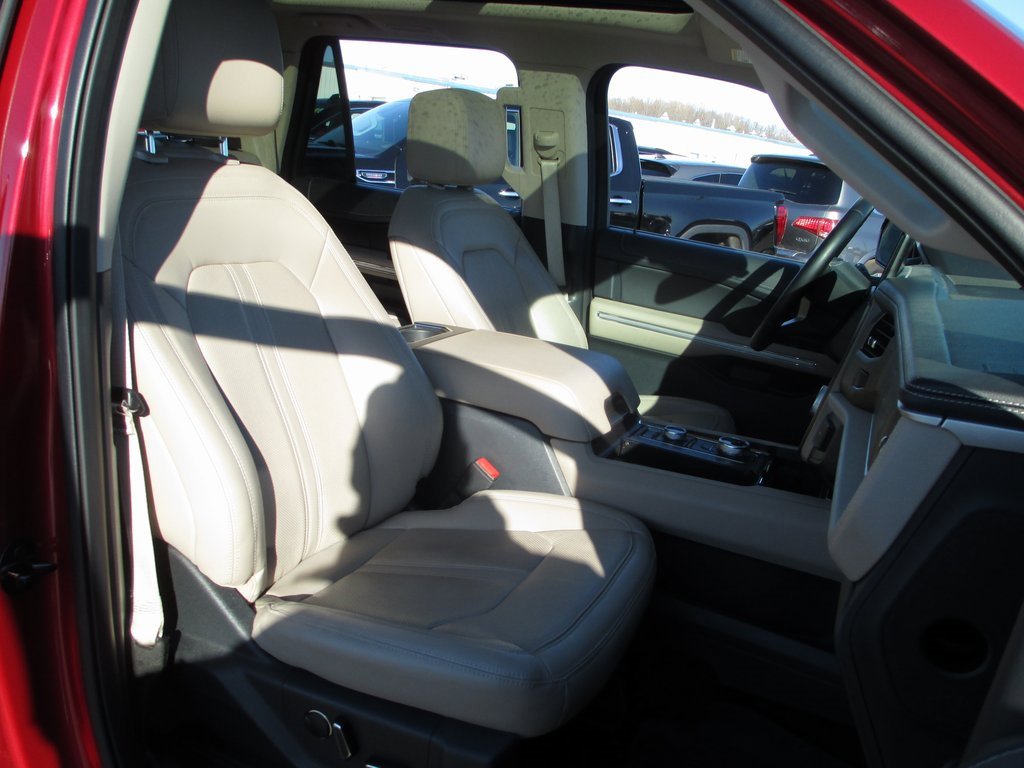 Used 2022 Ford Expedition Max Limited image 24