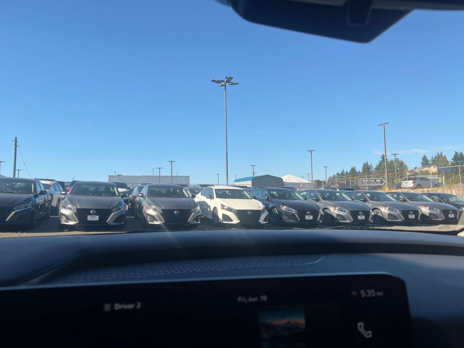 Used 2026 Kia Carnival FWD image 17