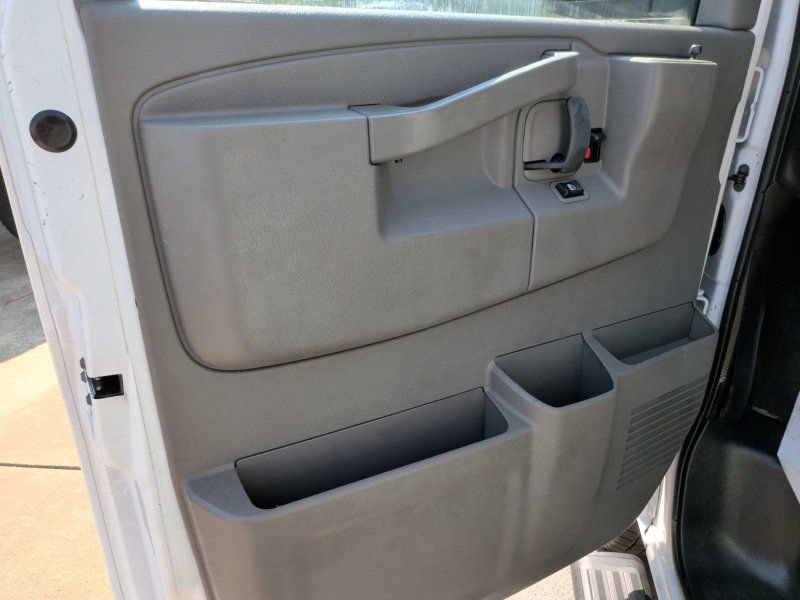 Used 2020 Chevrolet Express 3500 LS RWD image 10