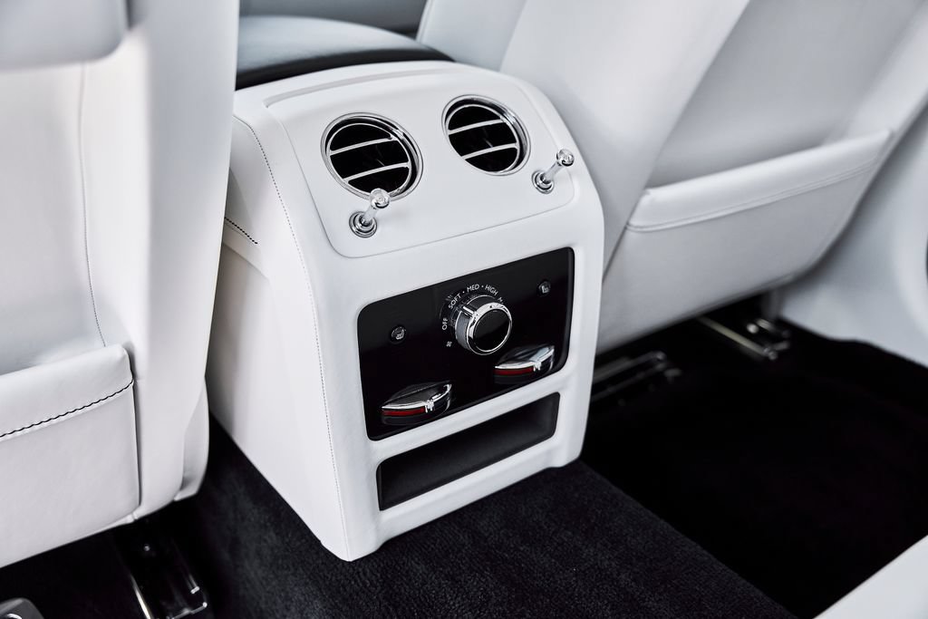 Used 2026 Rolls-Royce Ghost RWD image 54