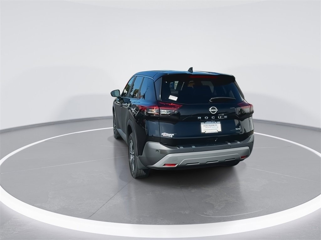 Used 2023 Nissan Rogue SV image 7