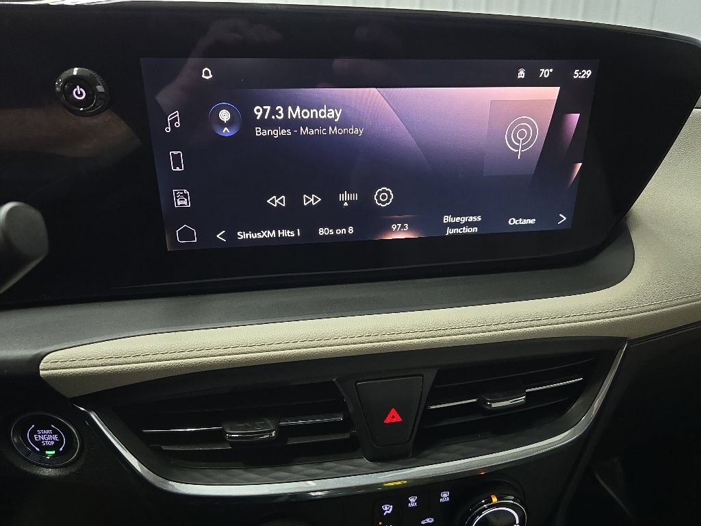 Used 2024 Buick Encore GX Preferred AWD/4WD image 24