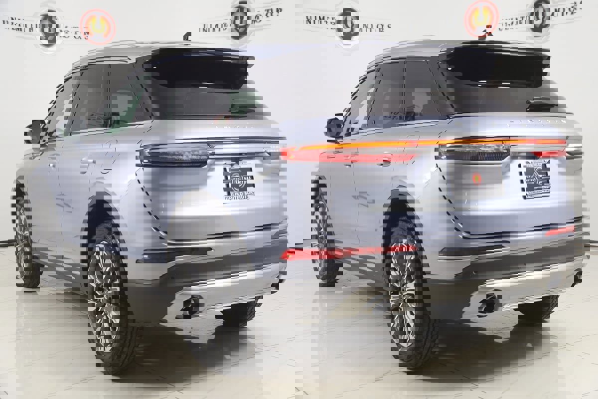 Used 2022 Lincoln Corsair Reserve w/ Elements Package image 4