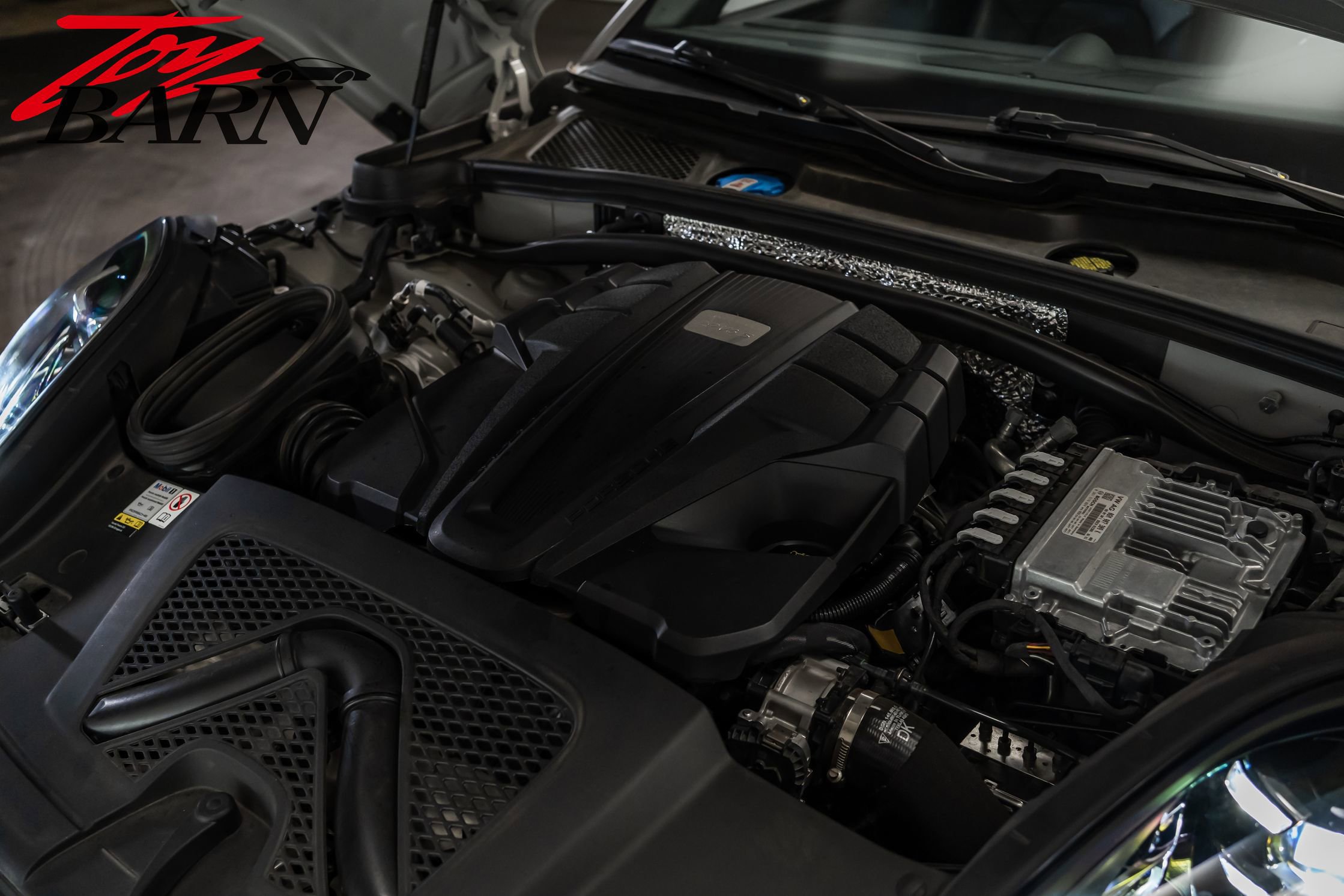 Used 2023 Porsche Macan S image 52