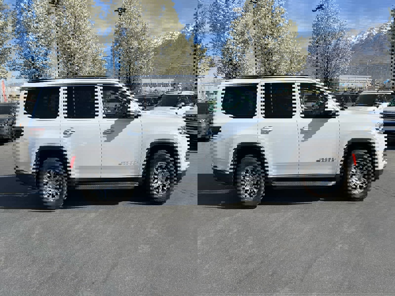 Used 2022 Jeep Wagoneer Series I image 6