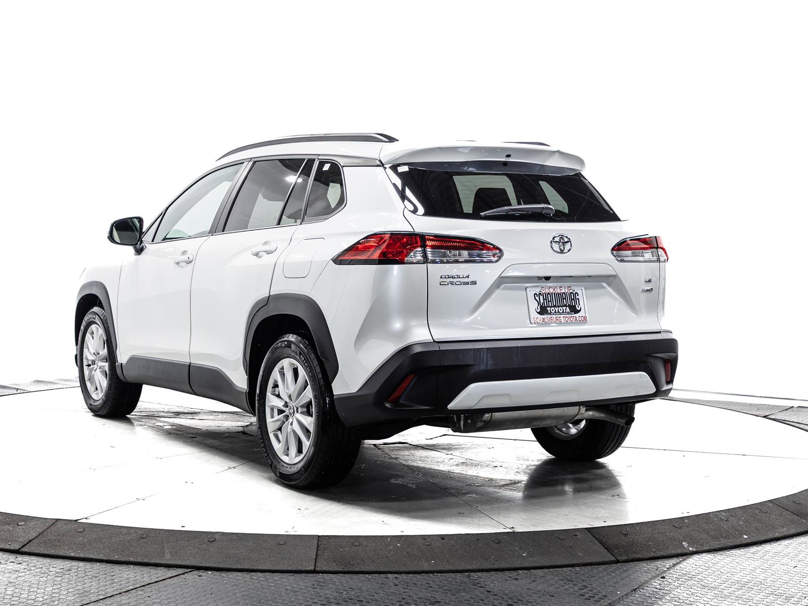 Certified 2024 Toyota Corolla Cross LE image 8