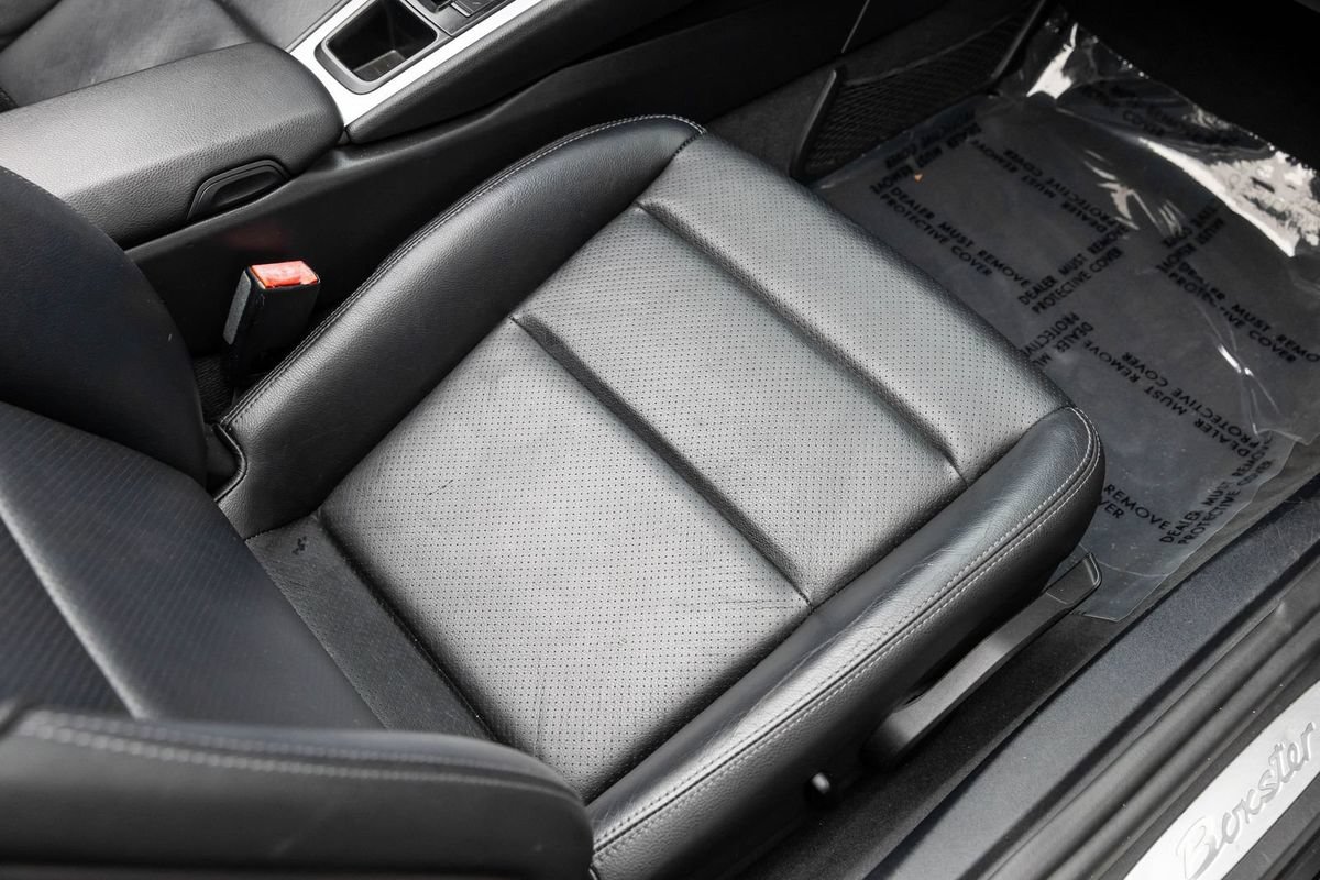 Used 2014 Porsche Boxster RWD image 32