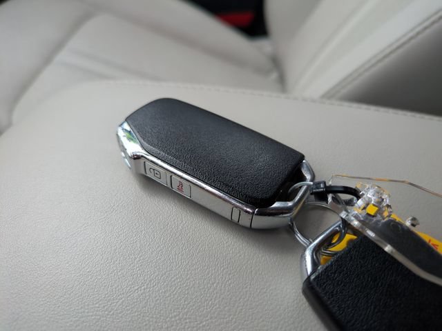 Used 2022 Kia Sorento S AWD/4WD image 35