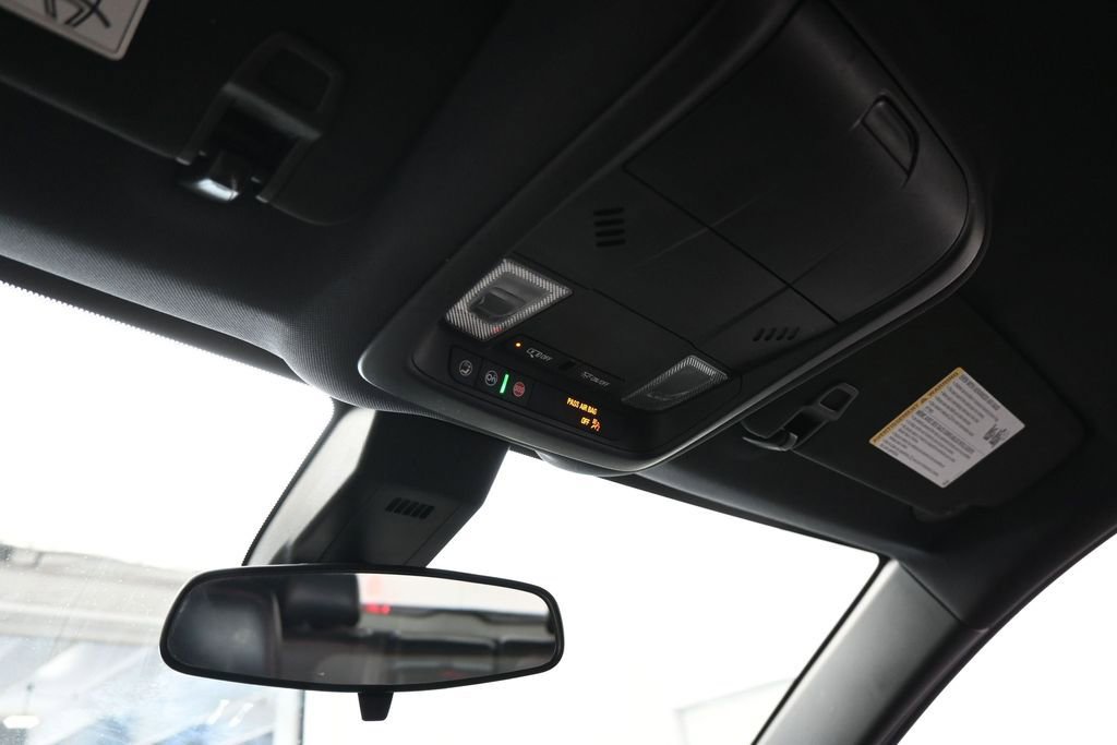 Used 2023 Chevrolet Equinox RS FWD image 21