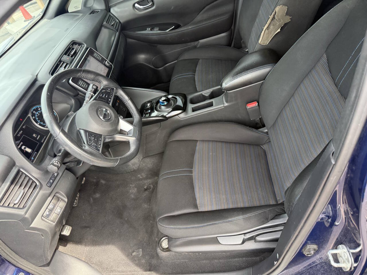 Used 2020 Nissan Leaf SV FWD image 17