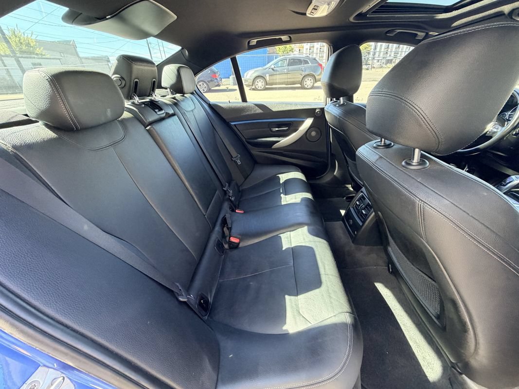 Used 2016 BMW 330e RWD image 13