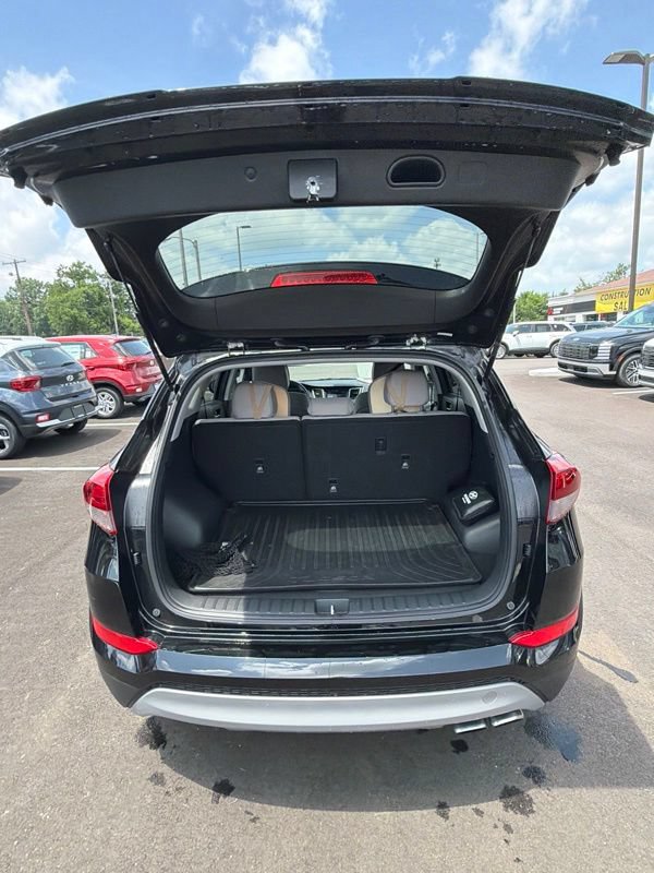 Used 2018 Hyundai Tucson Sport w/ Cargo Package AWD/4WD image 14