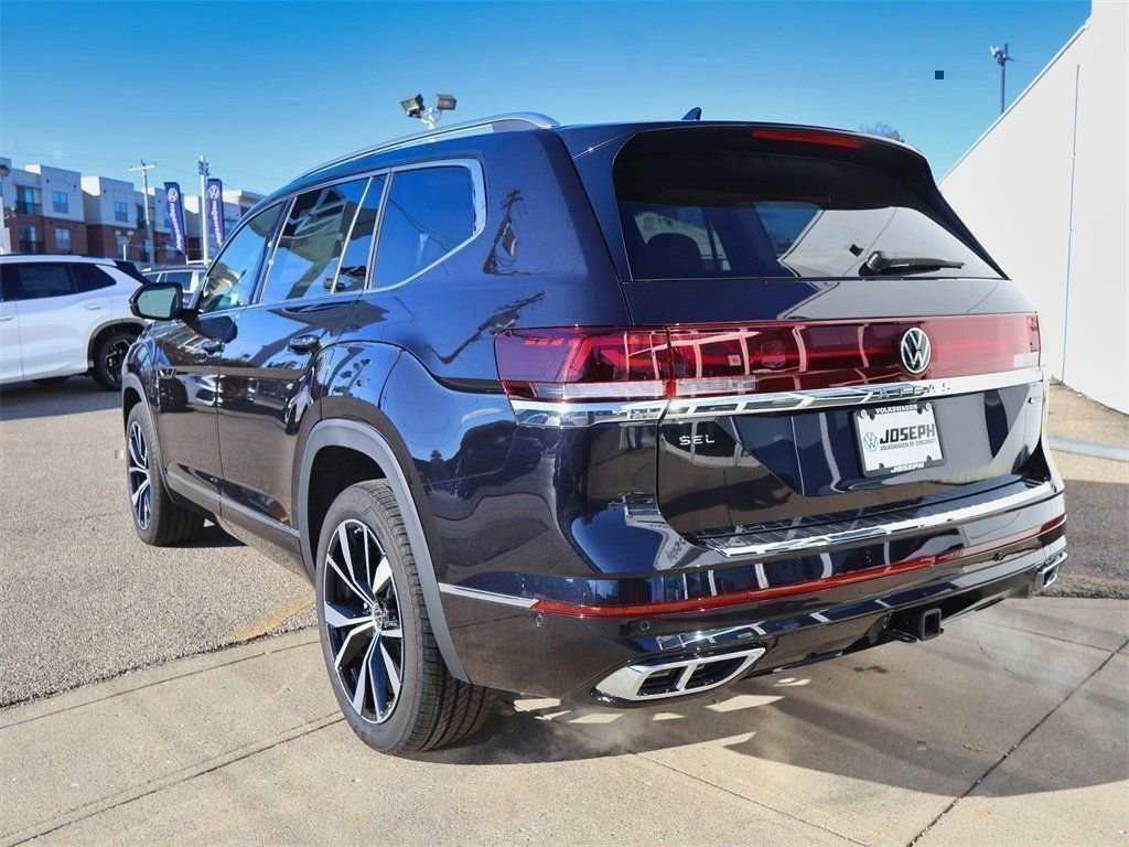 New 2026 Volkswagen Atlas SEL Premium R-Line image 3