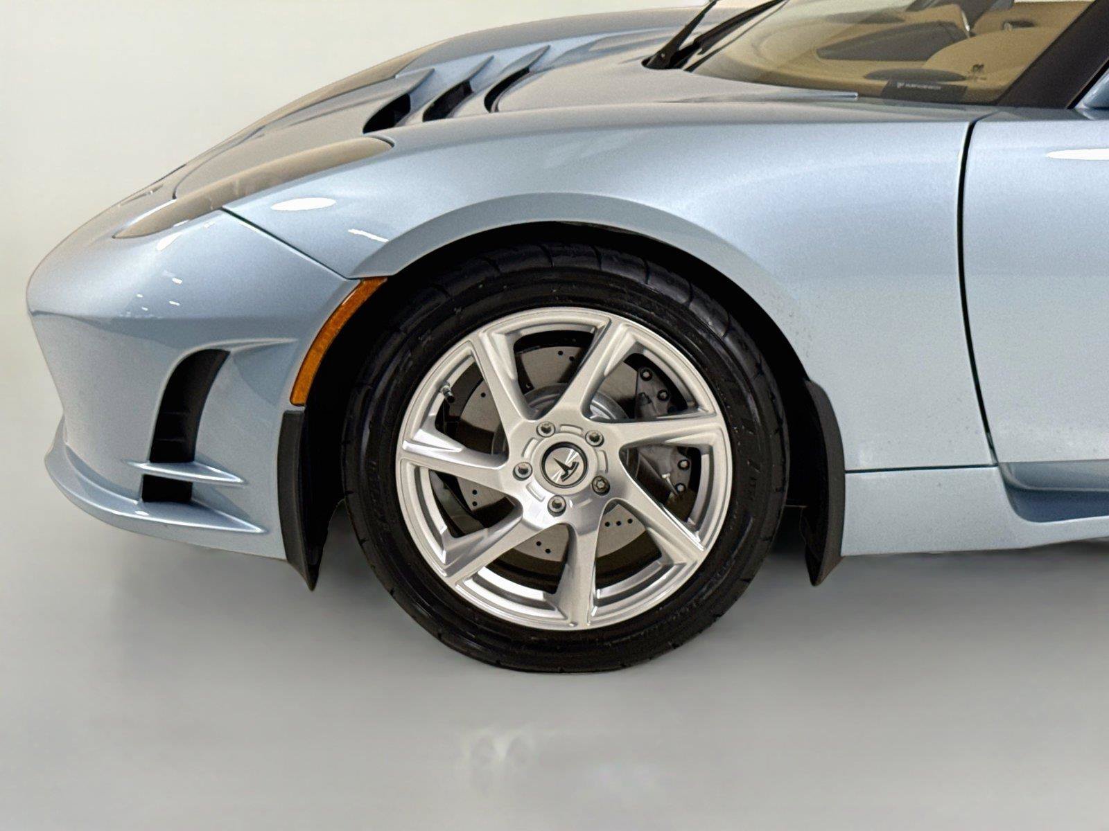 Used 2011 Tesla Roadster Sport RWD image 33