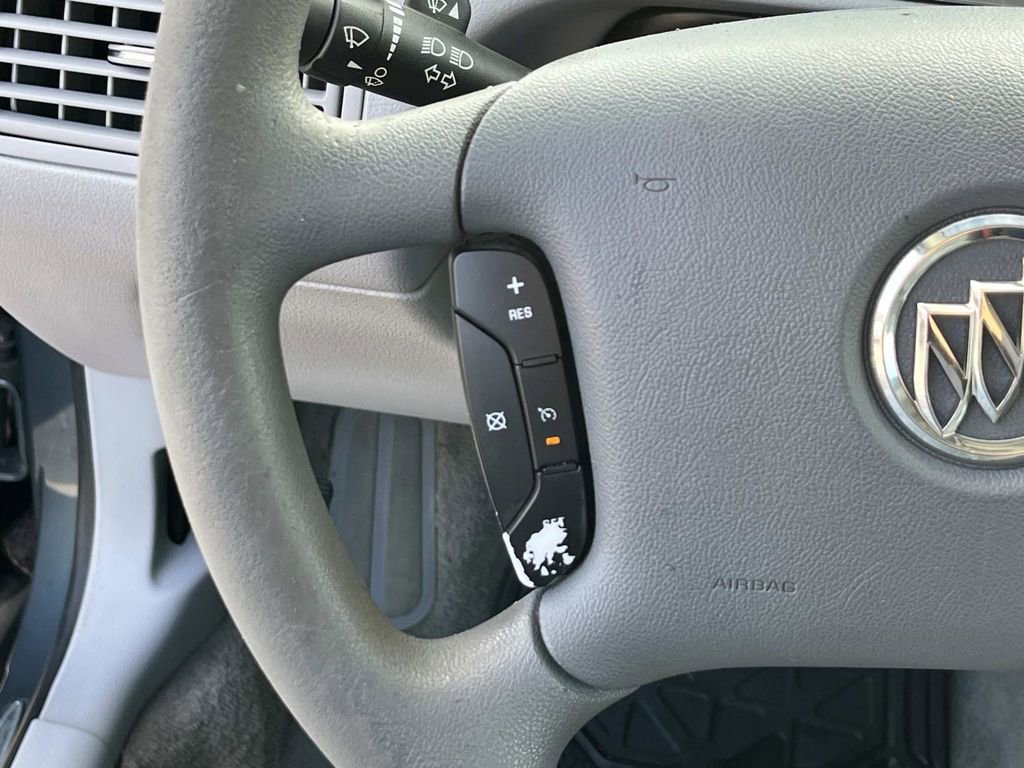 Used 2007 Buick LaCrosse CX image 27