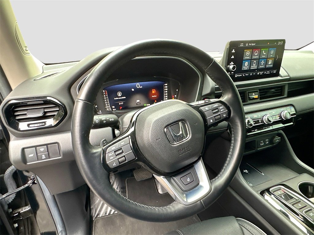 Used 2024 Honda Pilot Elite image 11