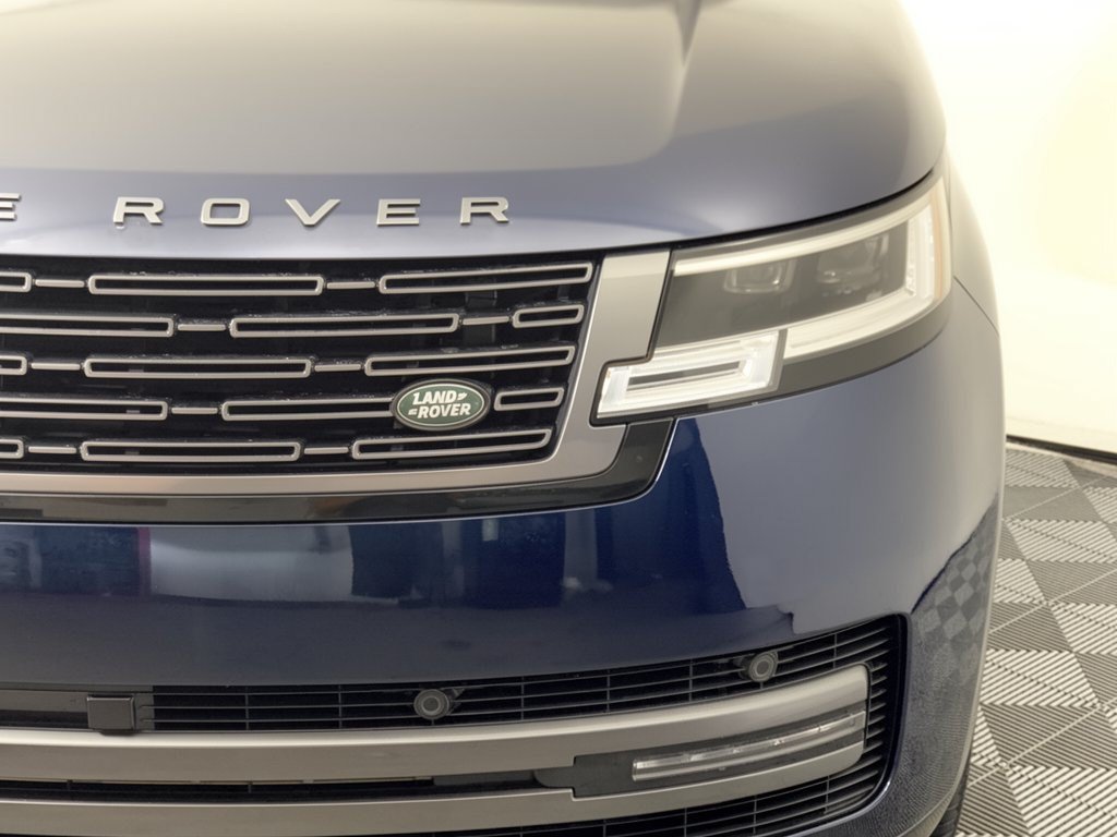 Used 2023 Land Rover Range Rover SE AWD/4WD image 12