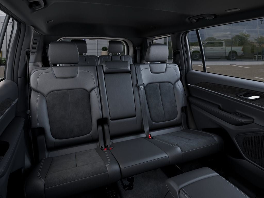 New 2026 Jeep Grand Cherokee L 4WD image 17