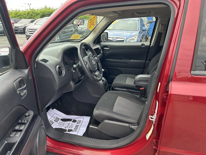 Used 2012 Jeep Patriot Sport w/ PWR Value Group AWD/4WD image 9