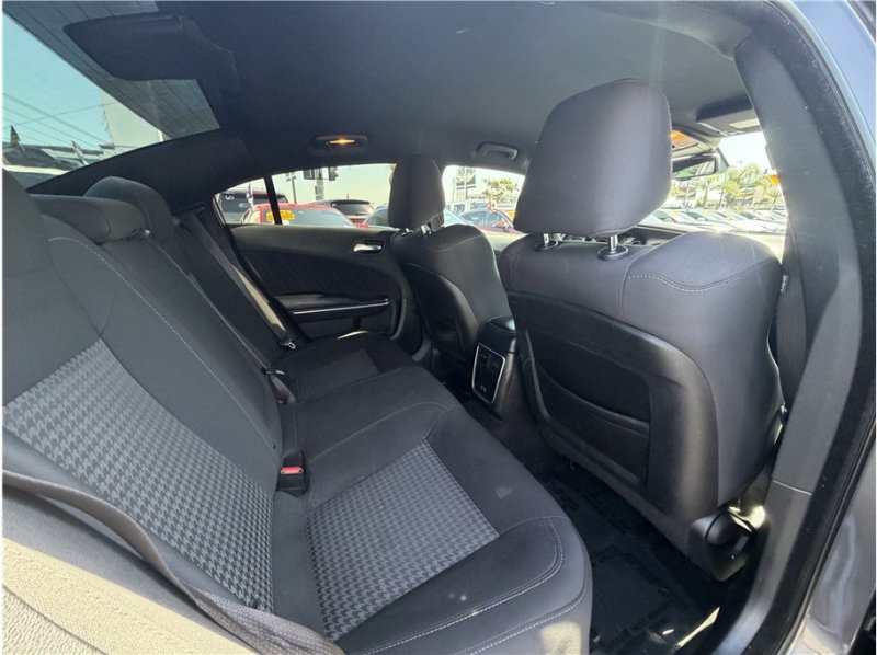 Used 2019 Dodge Charger R/T RWD image 23