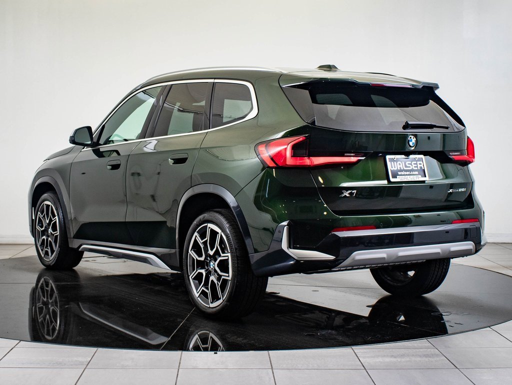 Used 2024 BMW X1 xDrive28i w/ Premium Package image 11