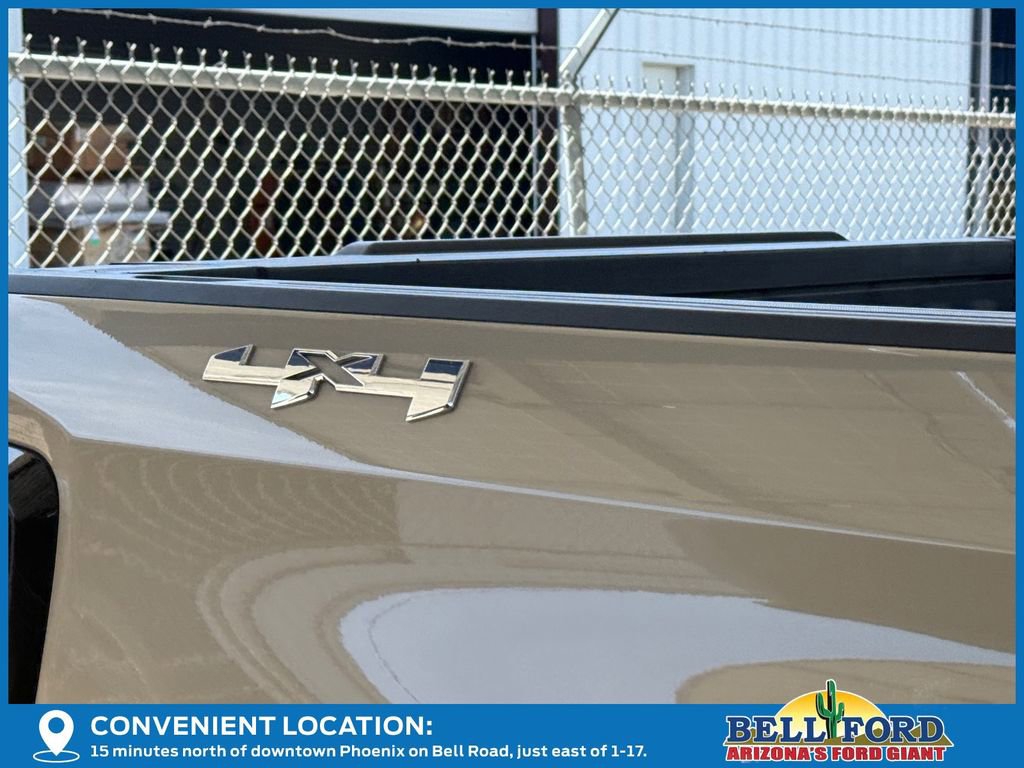 Used 2022 GMC Sierra 1500 Elevation w/ LPO, Elevation Black Package image 9