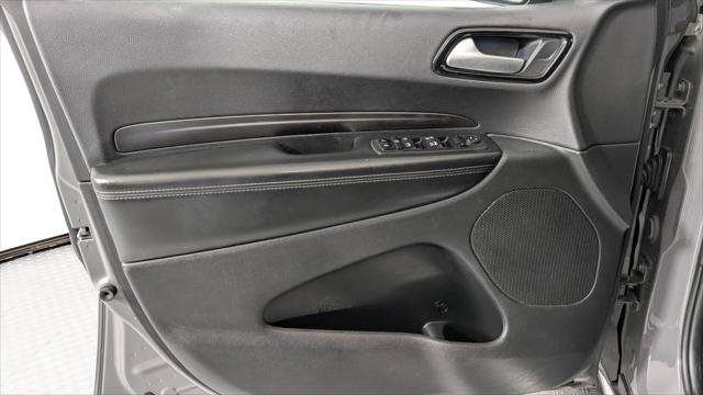 Used 2023 Dodge Durango SXT image 10