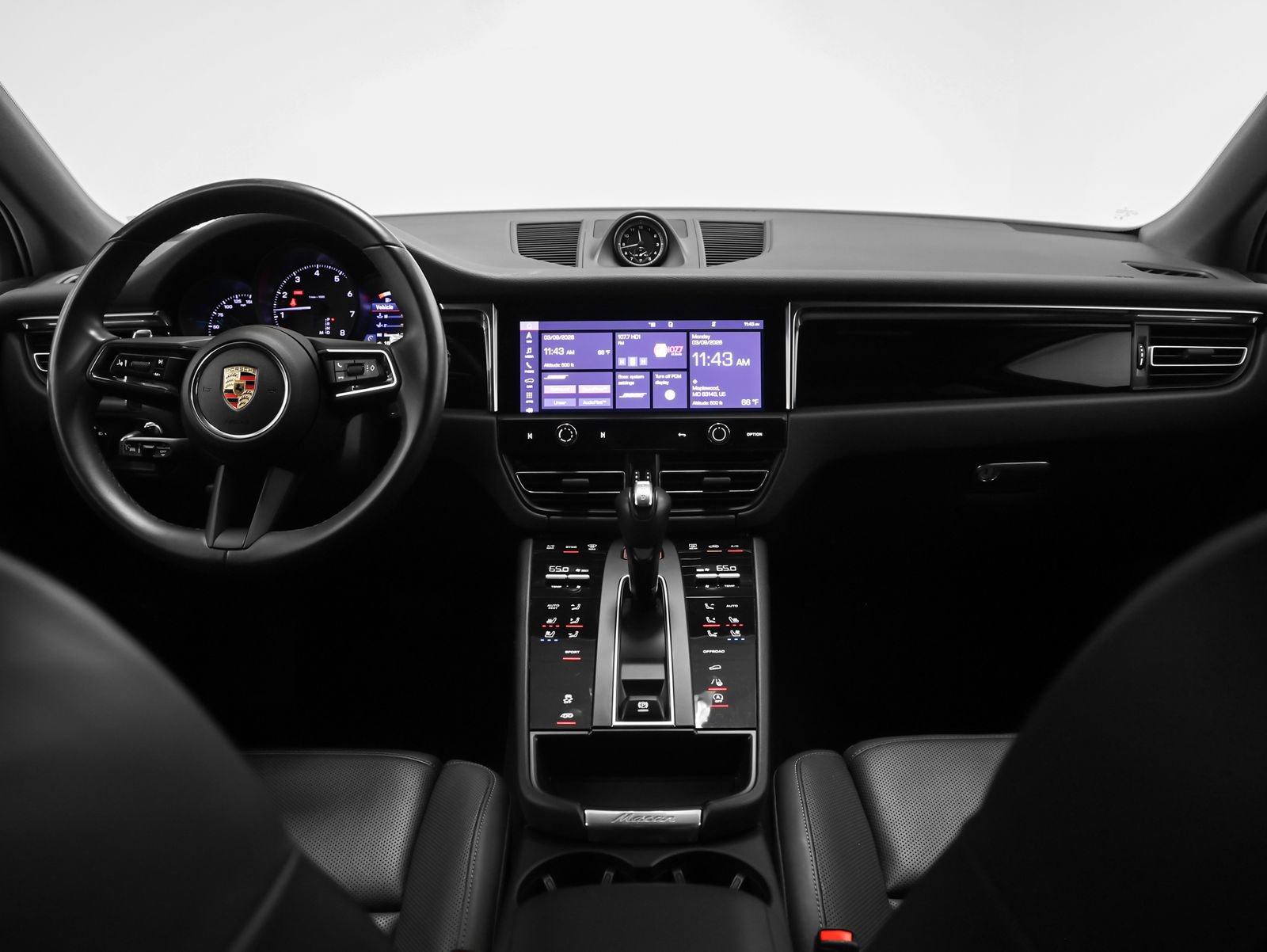 Used 2023 Porsche Macan image 28