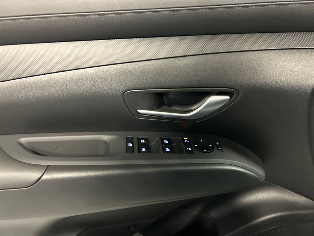 New 2027 Hyundai Santa Cruz SE AWD/4WD image 12